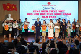 15 trường đại học miền Trung thi hùng biện tiếng Việt cho lưu học sinh nước ngoài